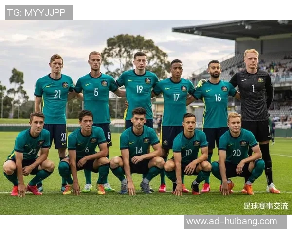 外国球星亲自传授足球技巧与训练方法的独特魅力揭秘